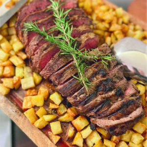 Csemege, csípős Paraszt, Cserkész, ló, Vastag kolbász - Füstölt kolbaszok  ( 1kiló árak )